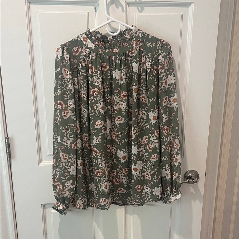 JODIFL Floral Blouse in Olive and White